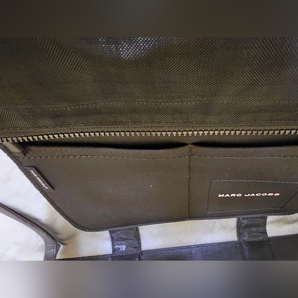 Marc Jacobs The Large Mesh Traveler Tote Bag - Picture 5 of 8